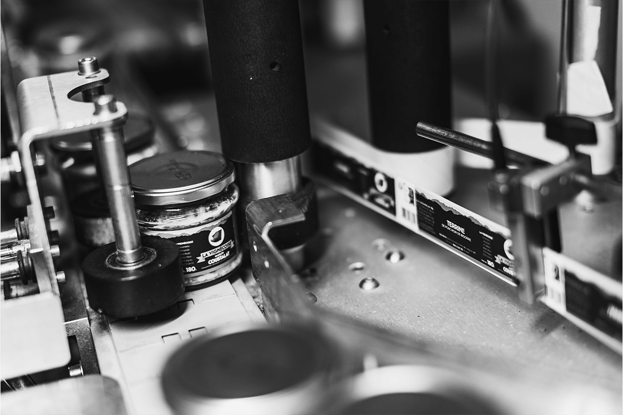 Conserverie artisanale AOP, Conserves de Porc Noir de Bigorre AOP, Eleveur de porc noir de Bigorre, Jambon noir de Bigorre AOP, Noir de Bigorre AOP, Porc noir de Bigorre AOP, Producteur de porc noir de Bigorre AOP, Viande de poir noir de Bigorre AOP