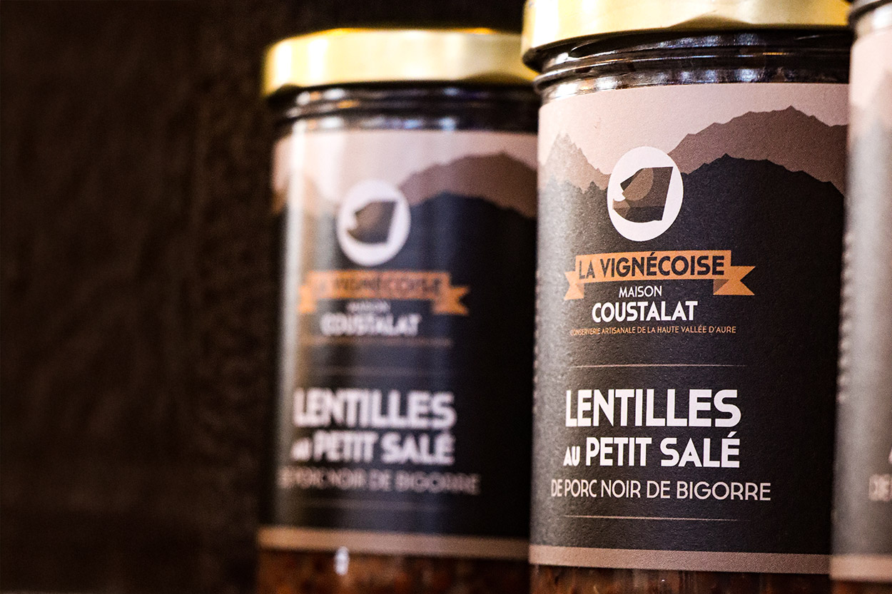 Conserverie artisanale AOP, Conserves de Porc Noir de Bigorre AOP, Eleveur de porc noir de Bigorre, Jambon noir de Bigorre AOP, Noir de Bigorre AOP, Porc noir de Bigorre AOP, Producteur de porc noir de Bigorre AOP, Viande de poir noir de Bigorre AOP